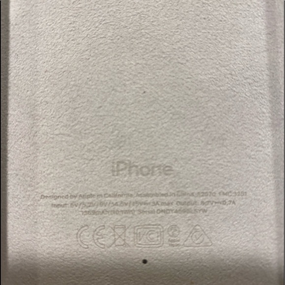 iPhone X/XS Smart Battery Charging Case - Picture 3 of 4